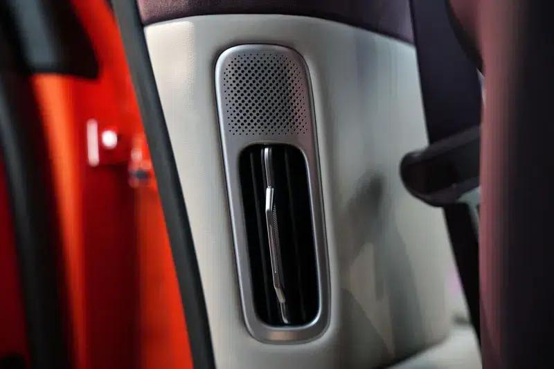 Xiaomi YU7 2025 All-Wheel Drive Max Edition — миниатюра 16