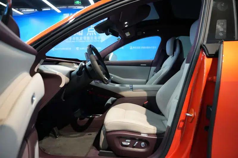 Xiaomi YU7 2025 All-Wheel Drive Max Edition — миниатюра 24