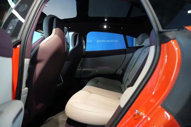 Xiaomi YU7 2025 All-Wheel Drive Max Edition — миниатюра 25