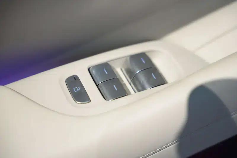 Xiaomi YU7 2025 All-Wheel Drive Max Edition — миниатюра 26