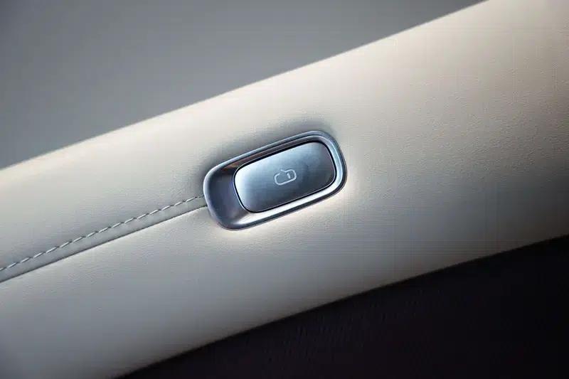 Xiaomi YU7 2025 All-Wheel Drive Max Edition — миниатюра 9