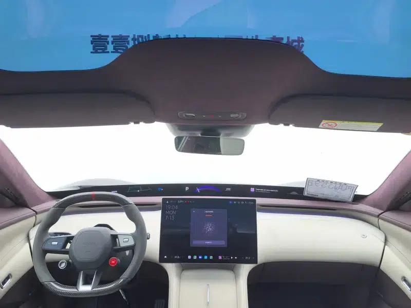 Xiaomi YU7 2025 All-Wheel Drive Max Edition — миниатюра 7