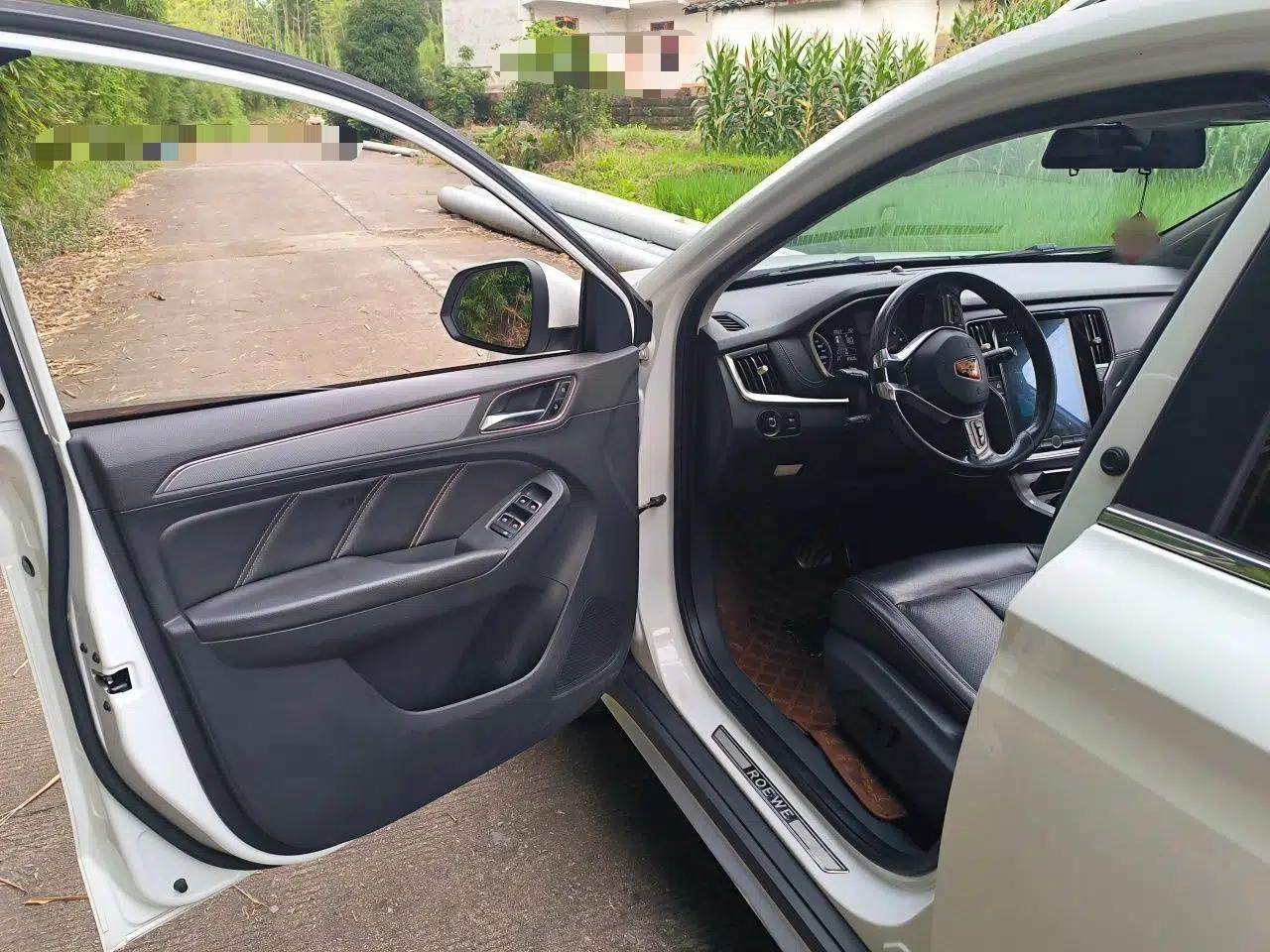 Roewe RX5 2016 20T Two-Wheel Drive Automatic Internet Smart Edition — миниатюра 16