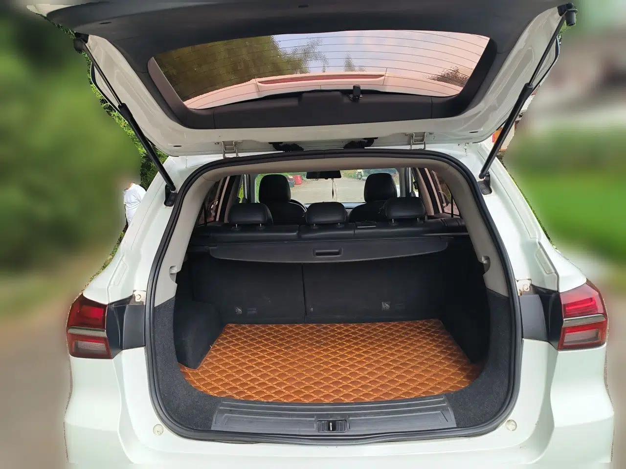 Roewe RX5 2016 20T Two-Wheel Drive Automatic Internet Smart Edition — миниатюра 19