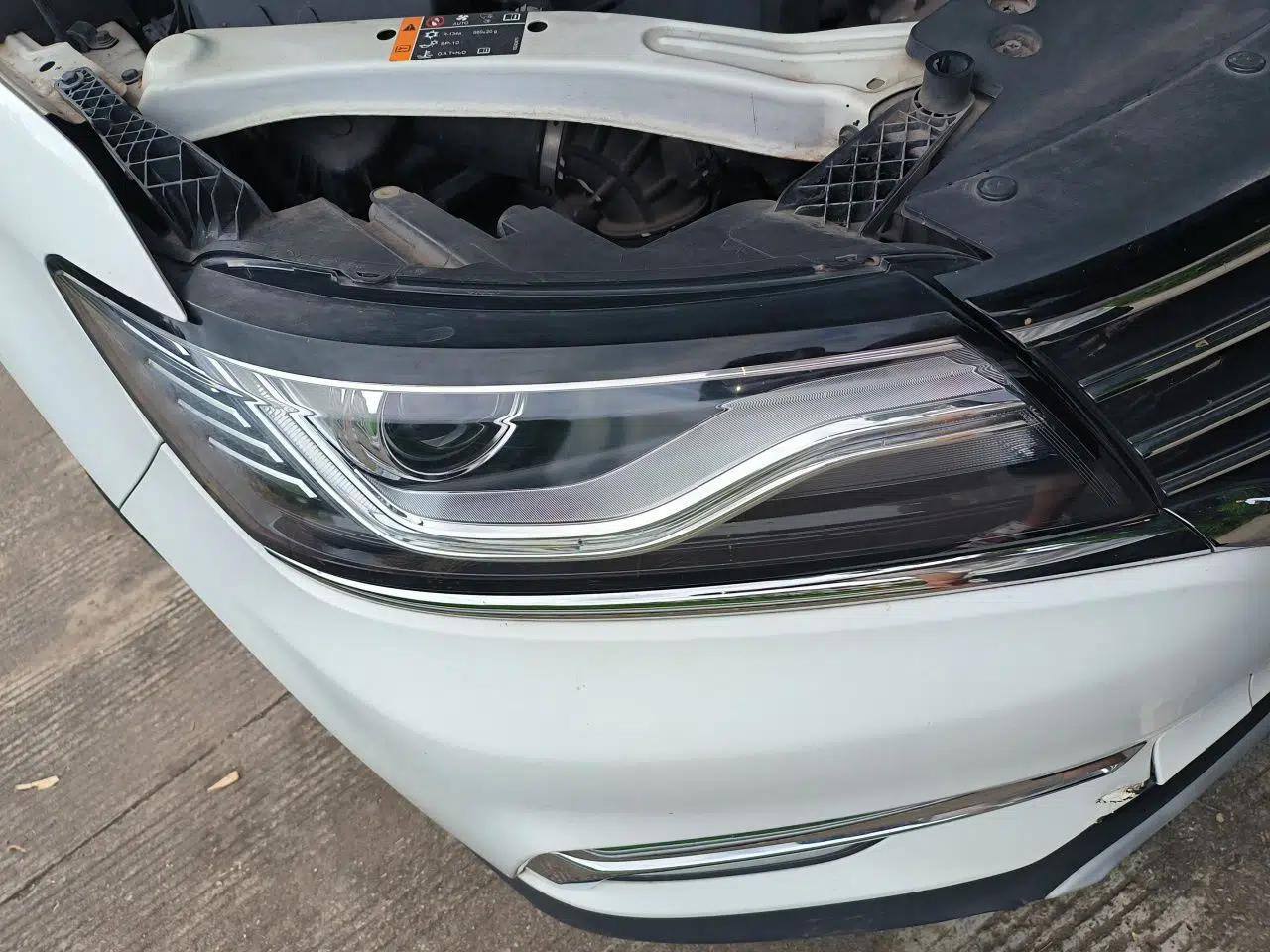 Roewe RX5 2016 20T Two-Wheel Drive Automatic Internet Smart Edition — миниатюра 7