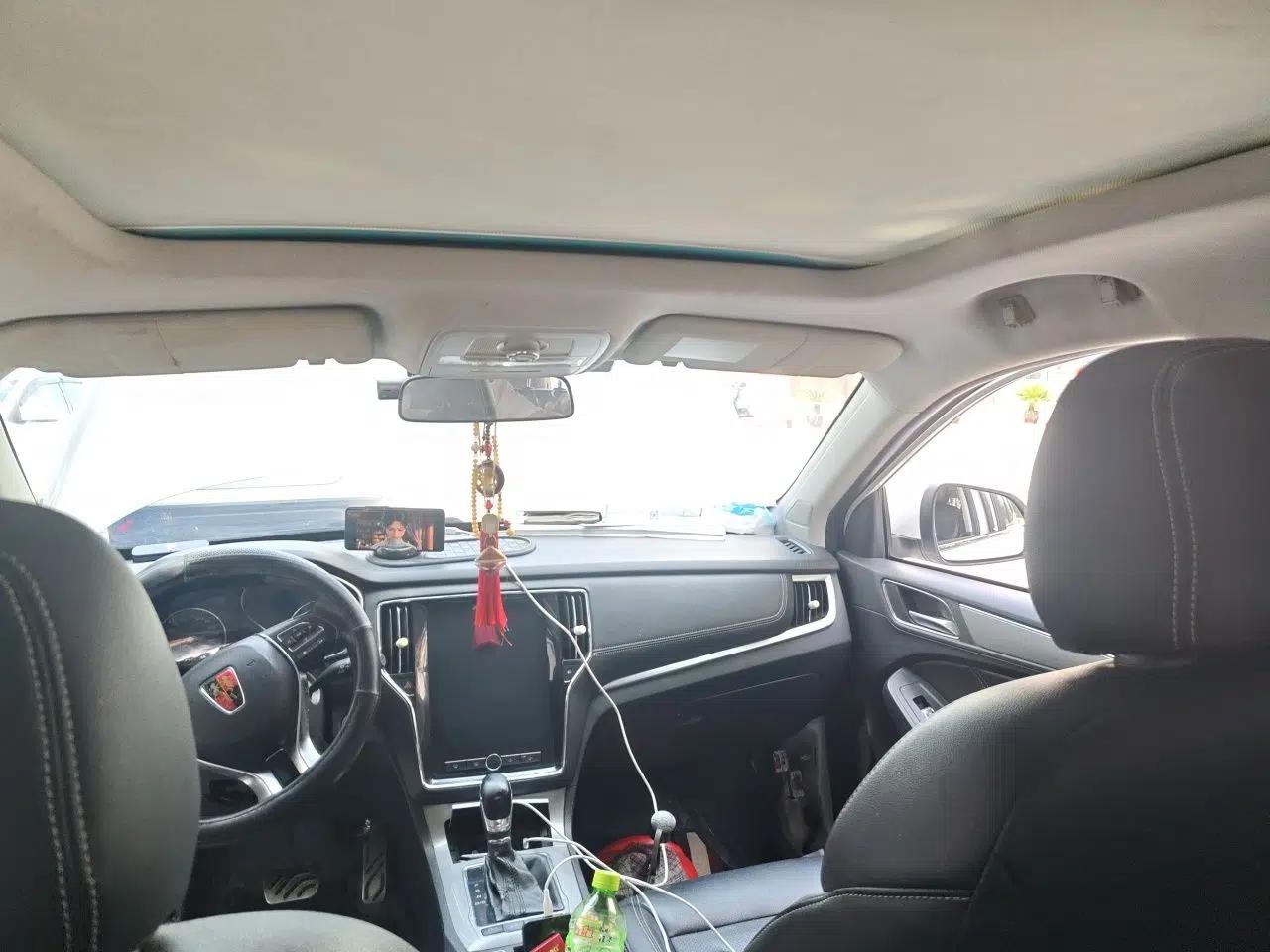 Roewe RX5 2016 20T Two-Wheel Drive Automatic Internet Smart Edition — миниатюра 18