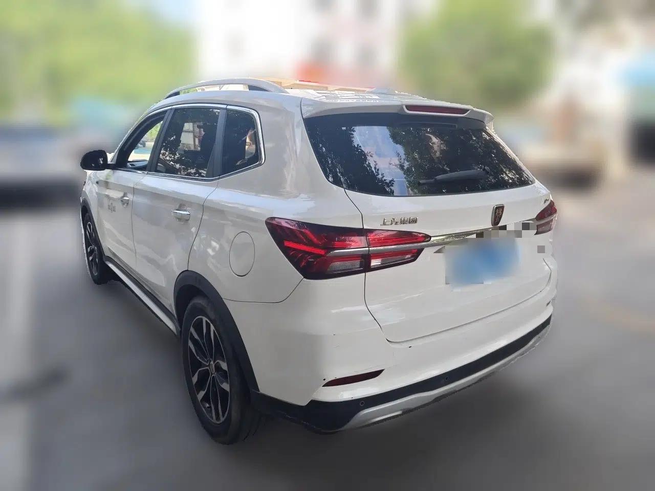 Roewe RX5 2016 20T Two-Wheel Drive Automatic Internet Smart Edition — миниатюра 4