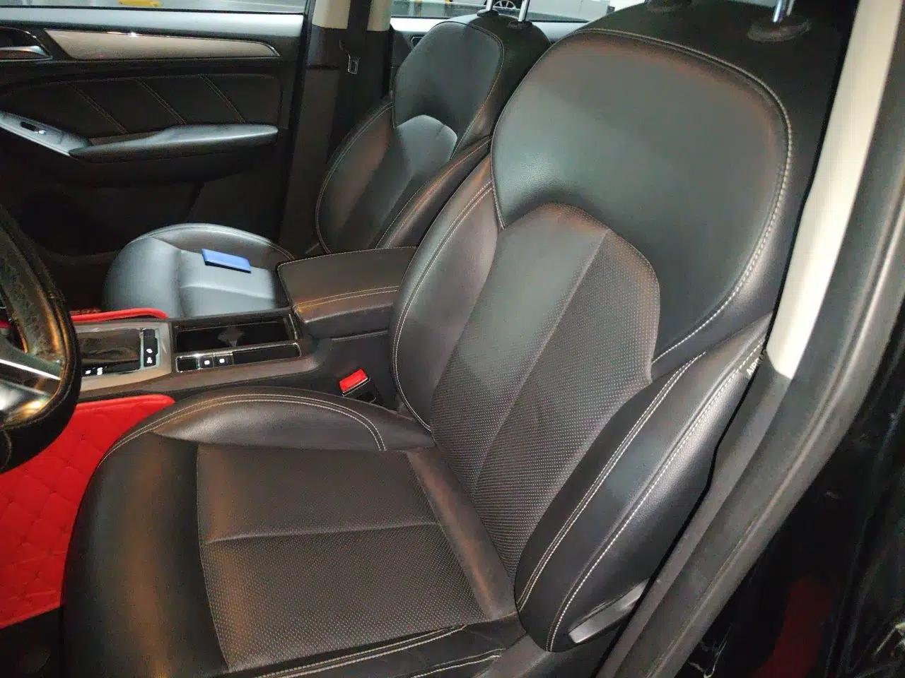 Roewe RX5 2016 20T Two-Wheel Drive Automatic Internet Smart Edition — миниатюра 15
