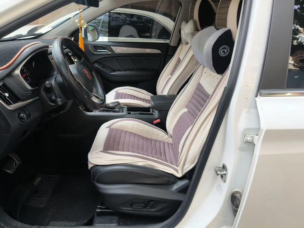 Roewe RX5 2018 20T Two-Wheel Drive Automatic Internet Smart Edition — миниатюра 15