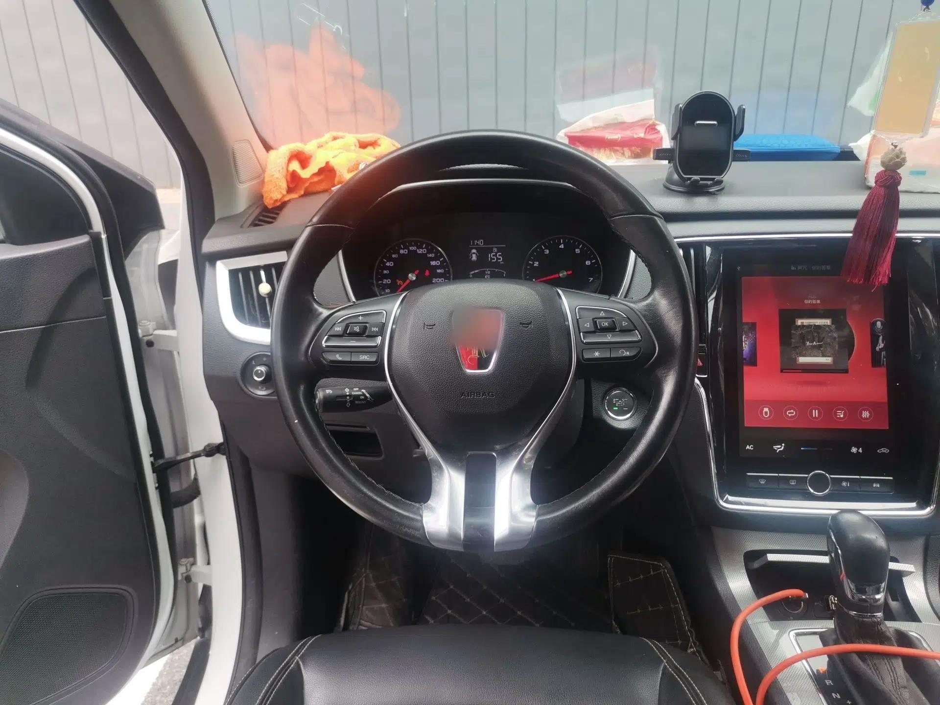 Roewe RX5 2020 20T Automatic 4G Connect Superior Flagship Edition — миниатюра 10