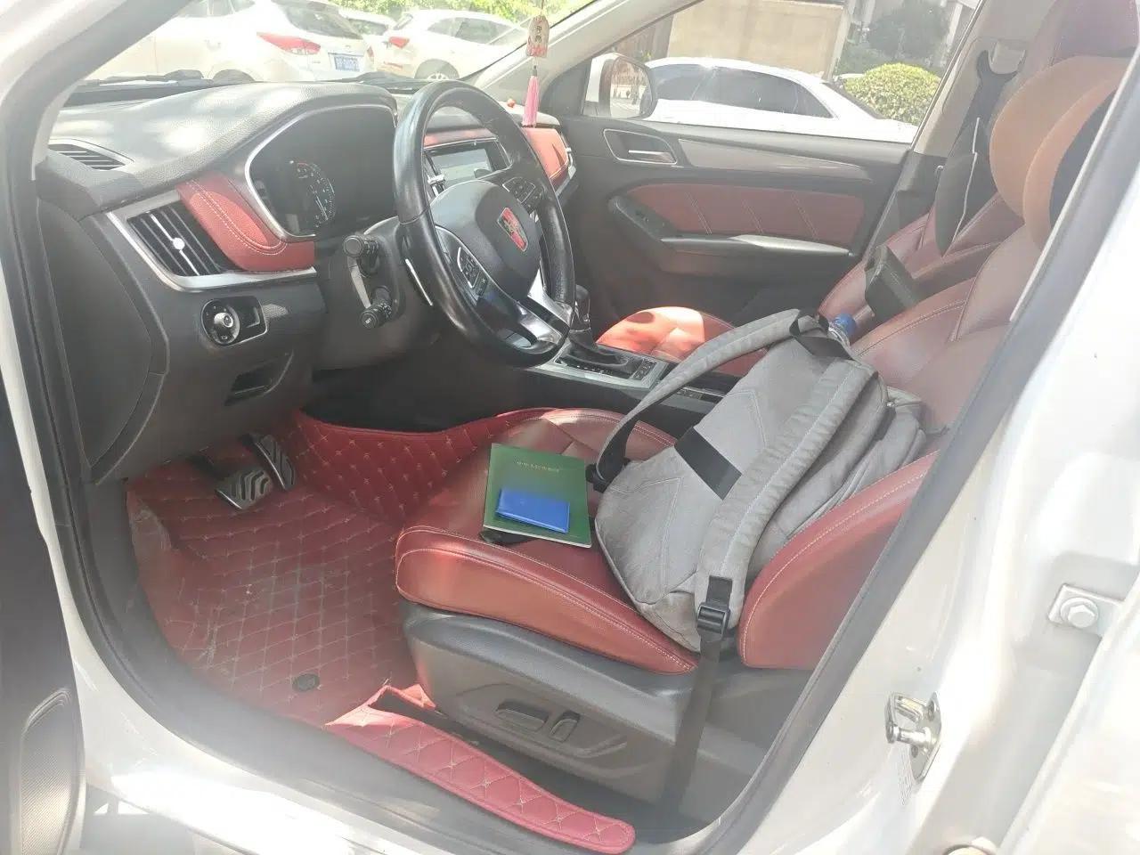 Roewe RX5 2016 30T Four-Wheel Drive Automatic Internet Smart Luxury Edition — миниатюра 15