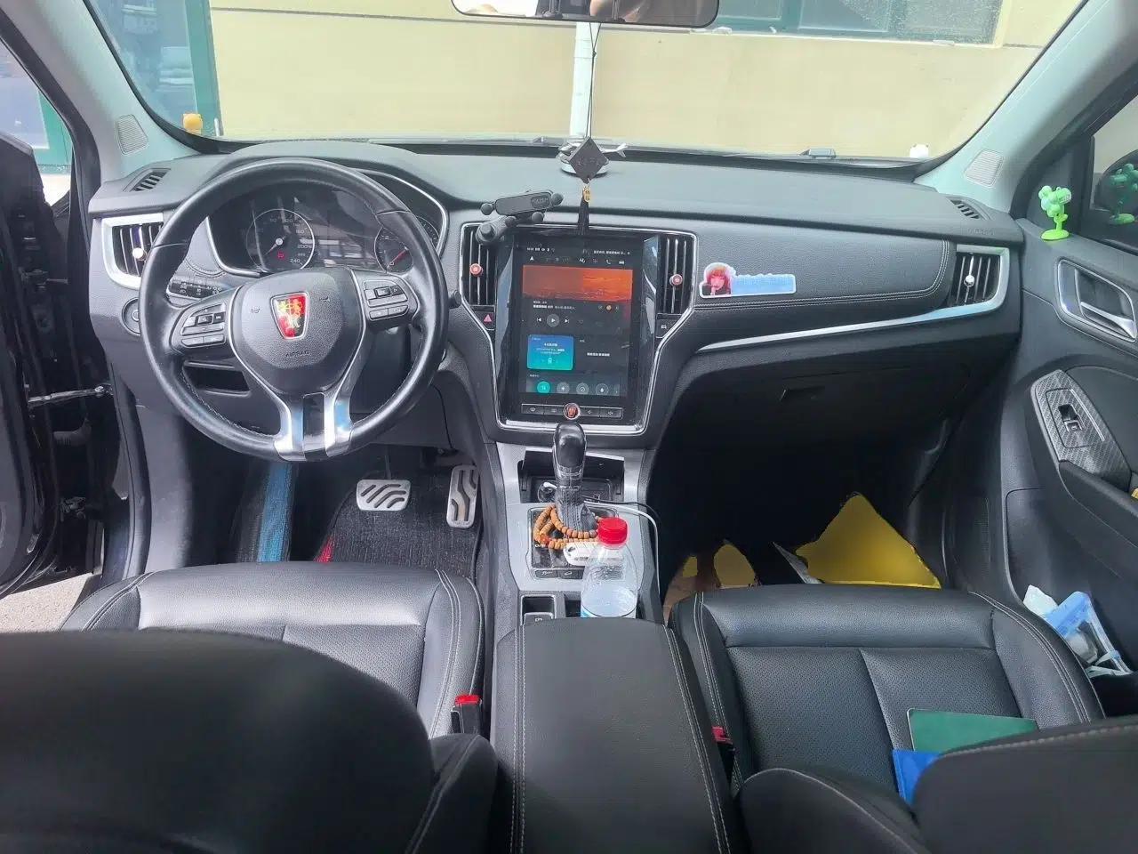 Roewe RX5 2016 20T Two-Wheel Drive Automatic Internet Smart Edition — миниатюра 9