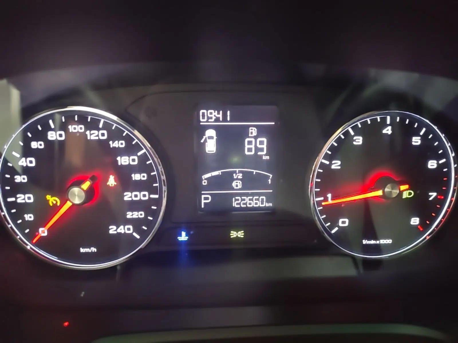Roewe RX5 2019 20T Two-Wheel Drive Automatic 4G Connected Platinum Edition — миниатюра 14