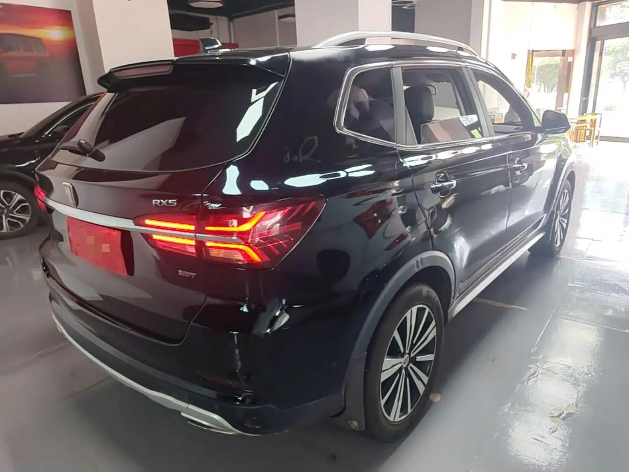 Roewe RX5 2019 20T Two-Wheel Drive Automatic 4G Connected Platinum Edition — миниатюра 6