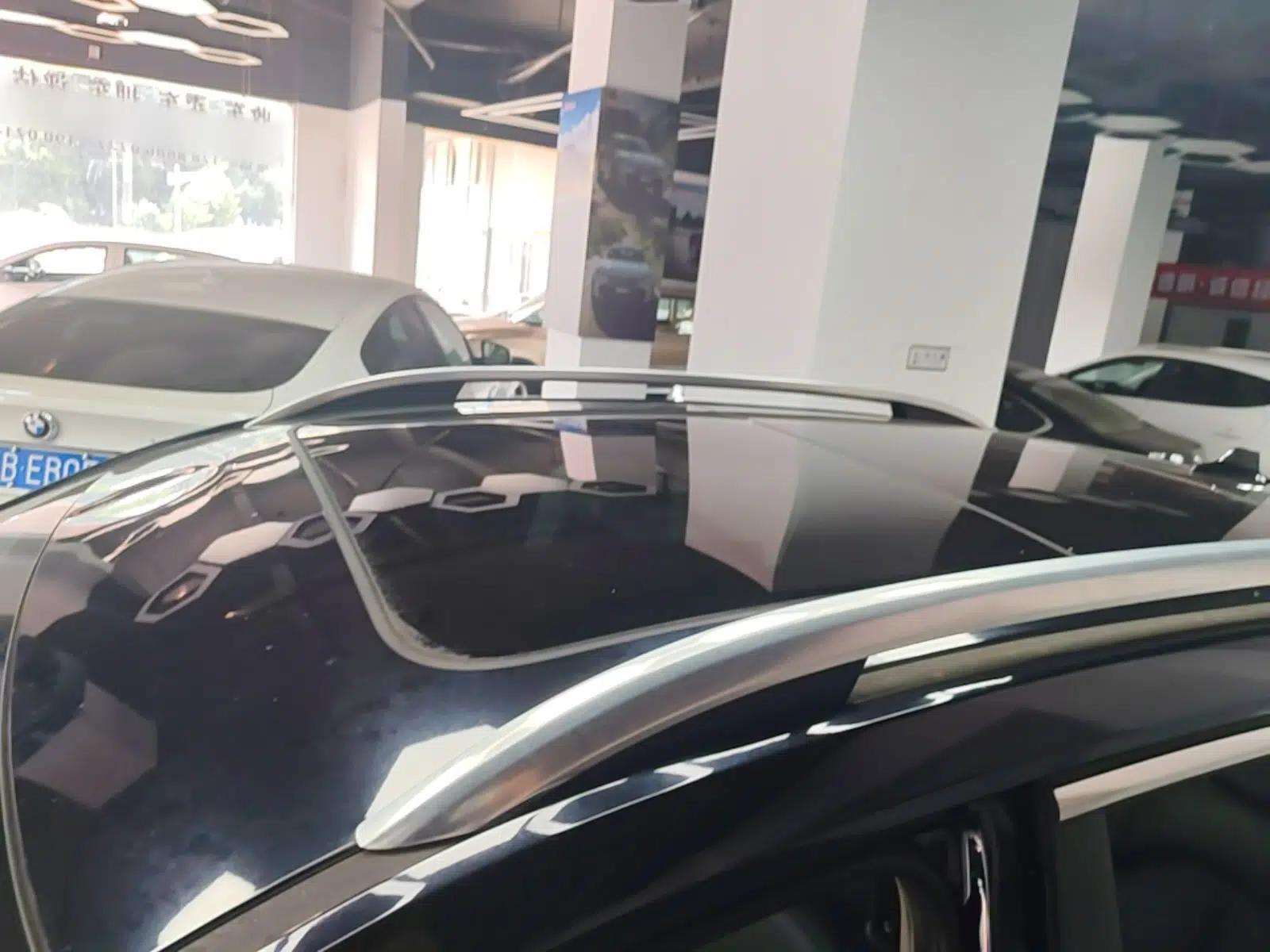 Roewe RX5 2019 20T Two-Wheel Drive Automatic 4G Connected Platinum Edition — миниатюра 7