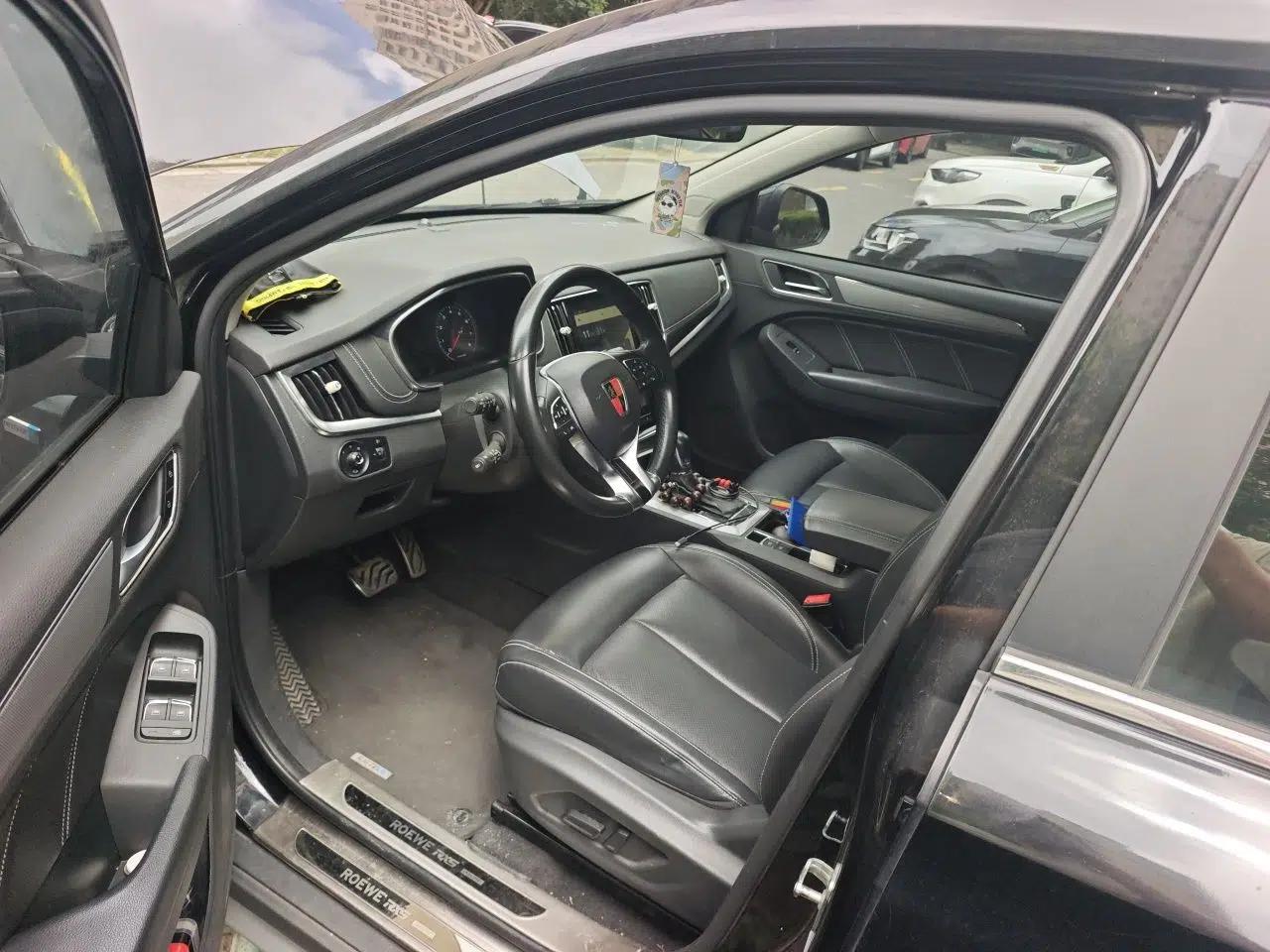 Roewe RX5 2016 20T Two-Wheel Drive Automatic Internet Smart Edition — миниатюра 16