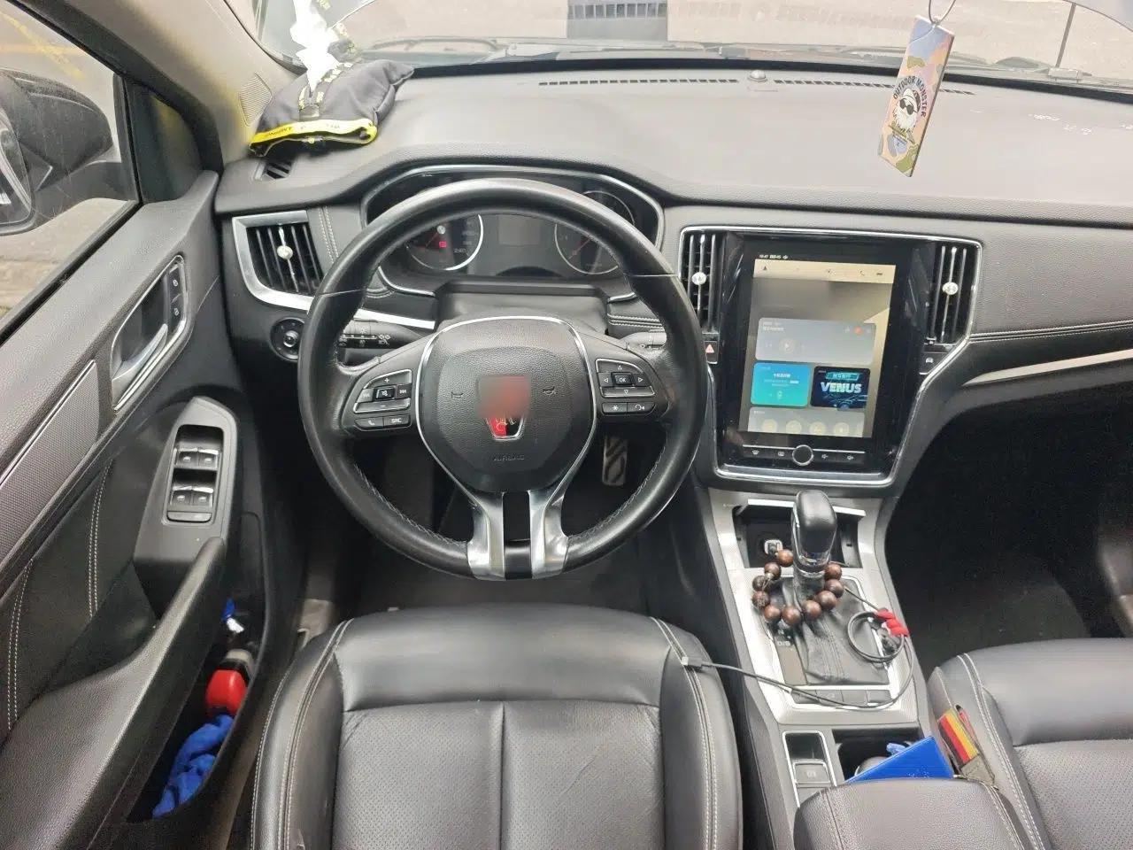 Roewe RX5 2016 20T Two-Wheel Drive Automatic Internet Smart Edition — миниатюра 10