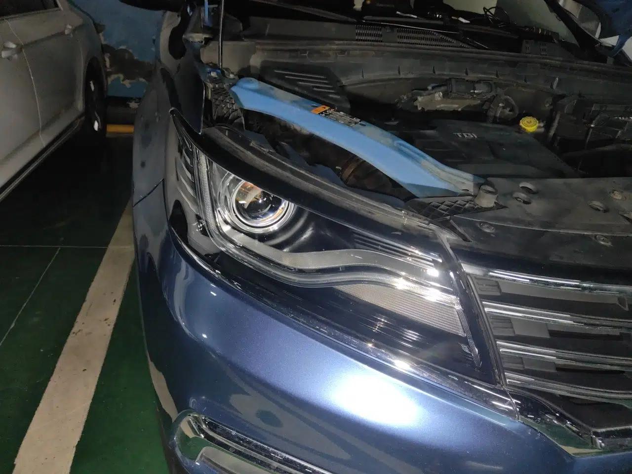Roewe RX5 2018 20T Two-Wheel Drive Automatic Internet Smart Edition — миниатюра 7