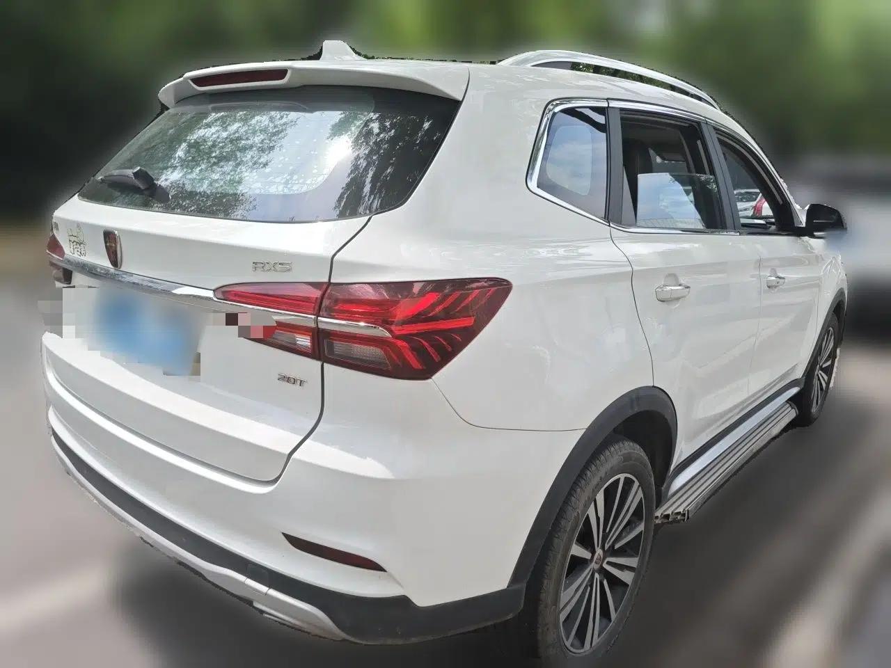Roewe RX5 2019 20T Two-Wheel Drive Automatic 4G Connected Platinum Edition — миниатюра 4