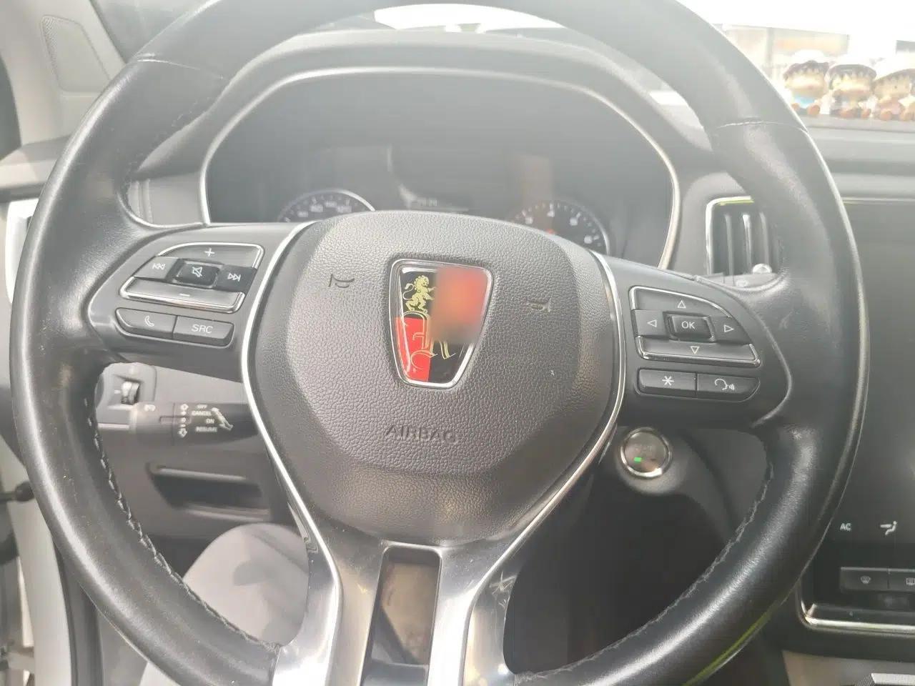 Roewe RX5 2019 20T Two-Wheel Drive Automatic 4G Connected Platinum Edition — миниатюра 7