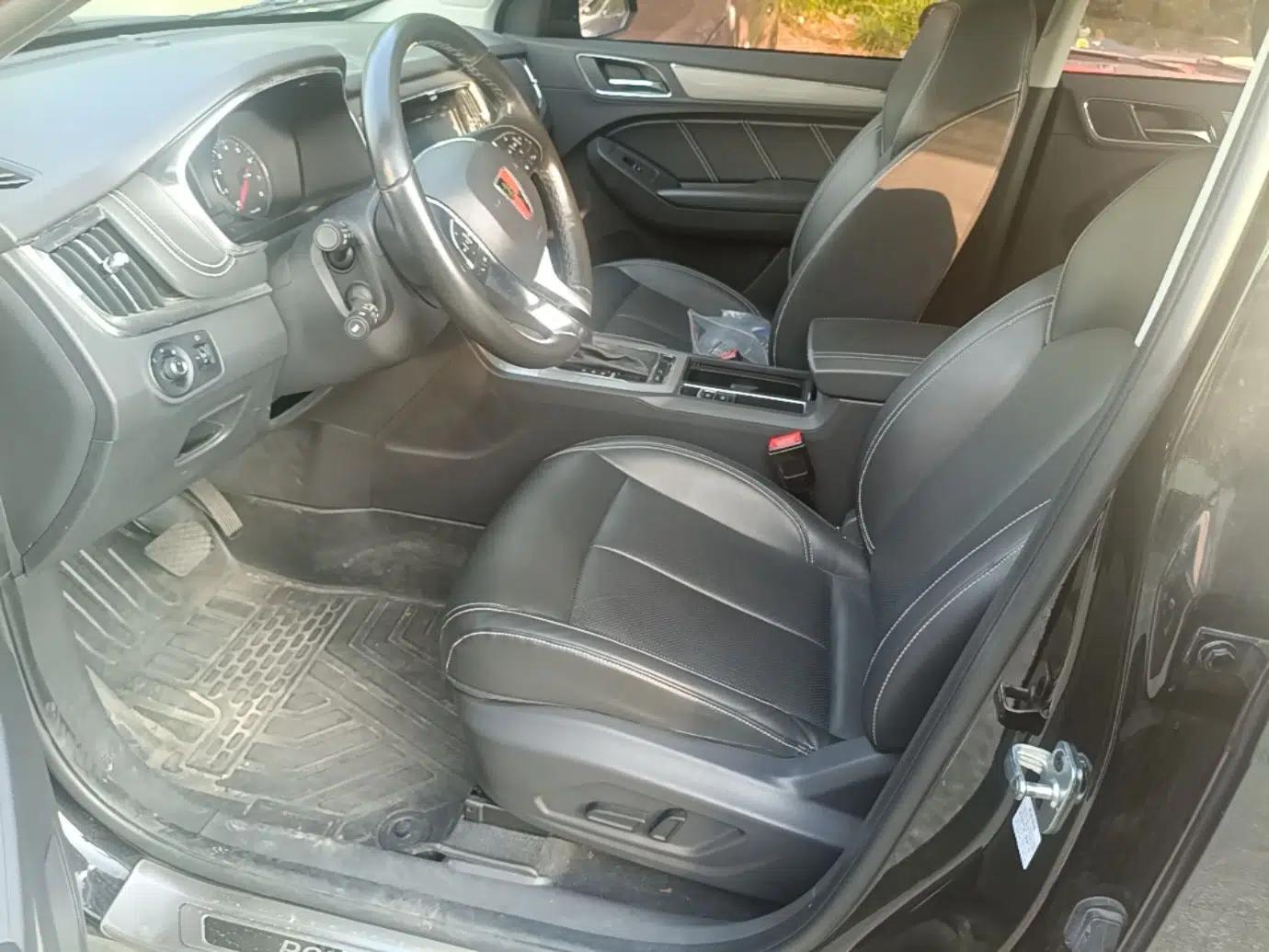 Roewe RX5 2016 20T Two-Wheel Drive Automatic Flagship Edition — миниатюра 22