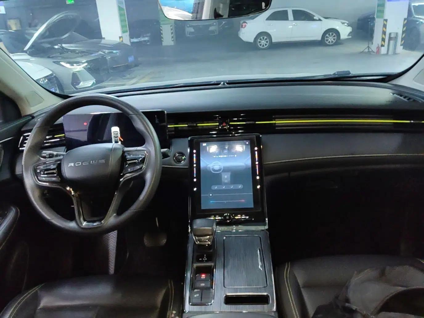 Roewe RX5 2023 PLUS 330TGI Automatic Trendsetting Smart Edition — миниатюра 12