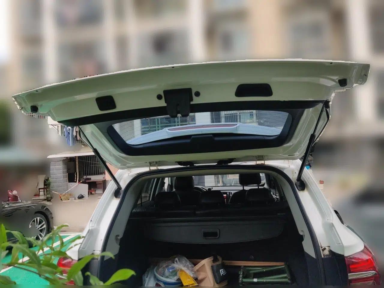Roewe RX5 2016 20T Two-Wheel Drive Automatic Internet Smart Edition — миниатюра 19