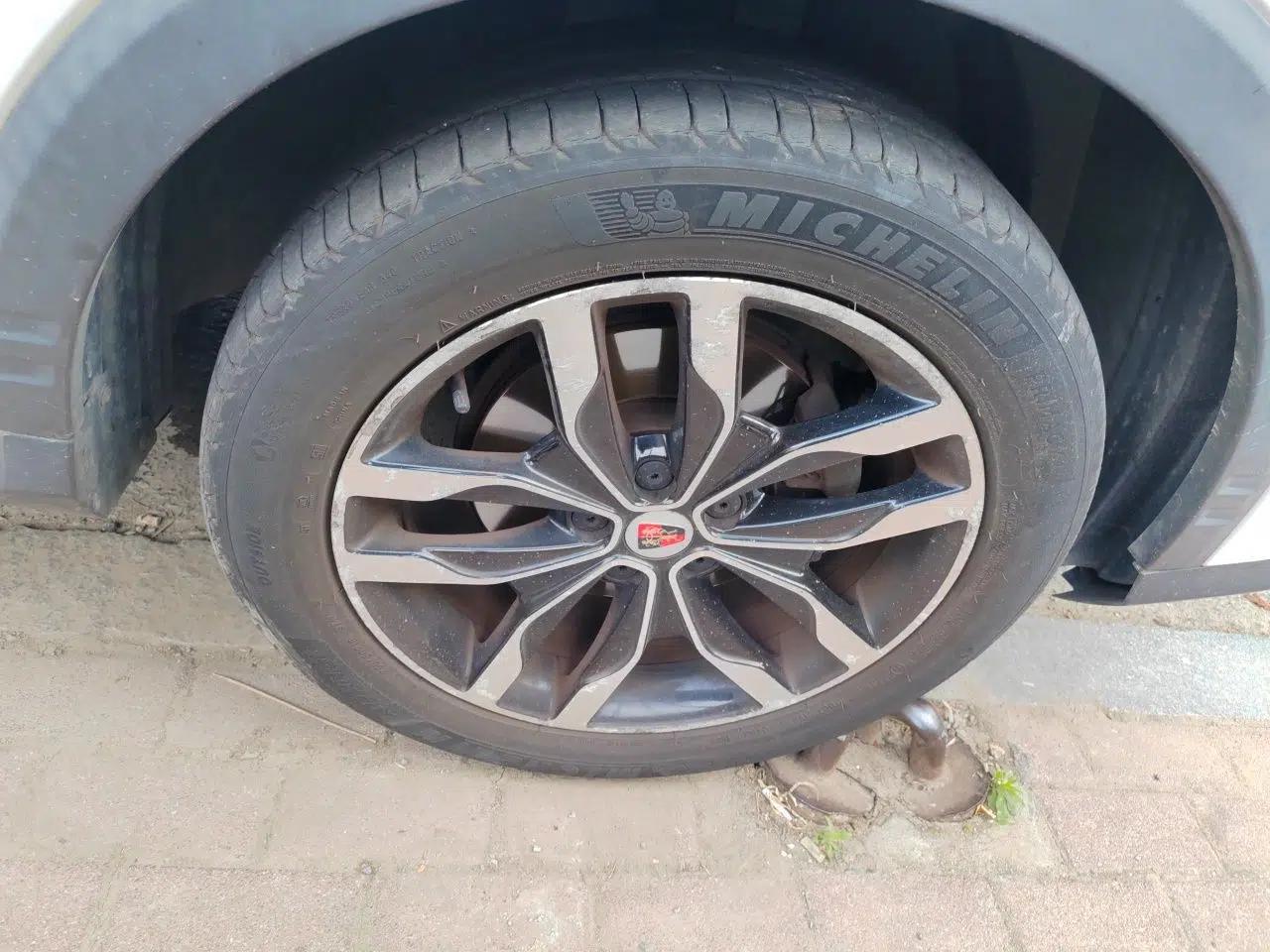 Roewe RX5 2016 20T Two-Wheel Drive Automatic Internet Smart Edition — миниатюра 8