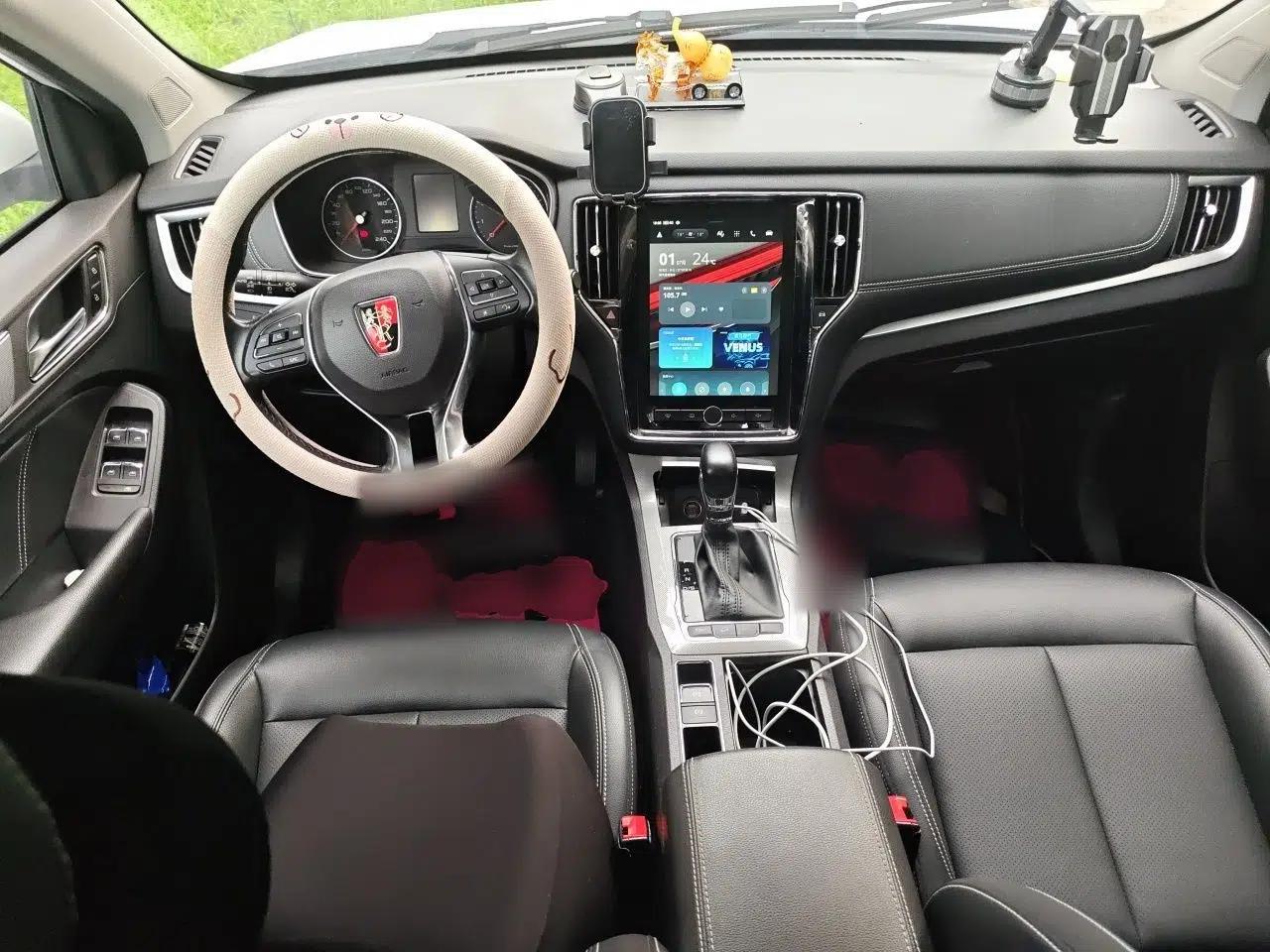Roewe RX5 2019 20T Two-Wheel Drive Automatic Ali Smart Connectivity Platinum Edition — миниатюра 9