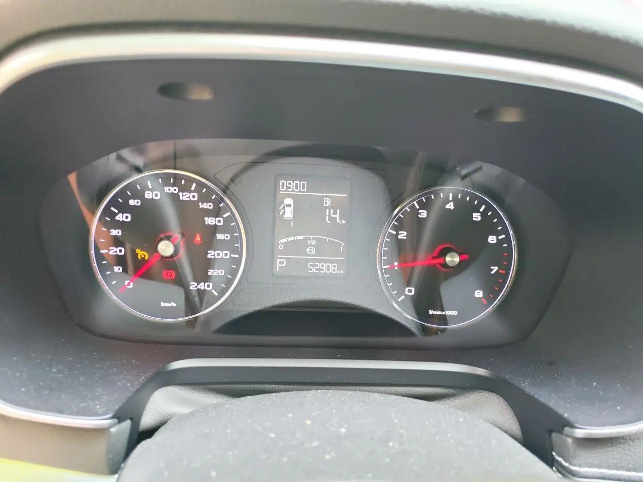 Roewe RX5 2016 20T Two-Wheel Drive Automatic Flagship Edition — миниатюра 11