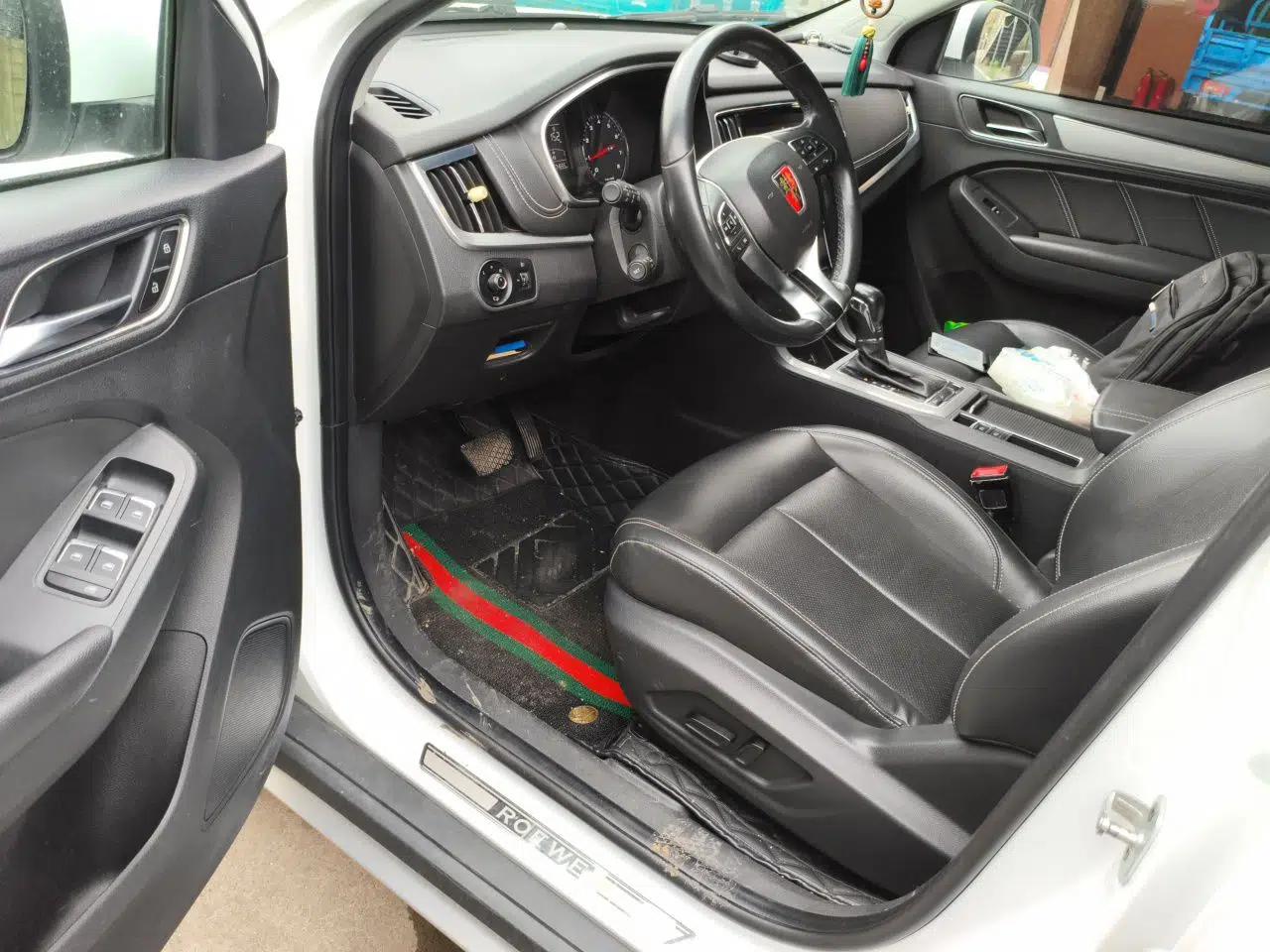 Roewe RX5 2019 20T Two-Wheel Drive Automatic 4G Connected Platinum Edition — миниатюра 16