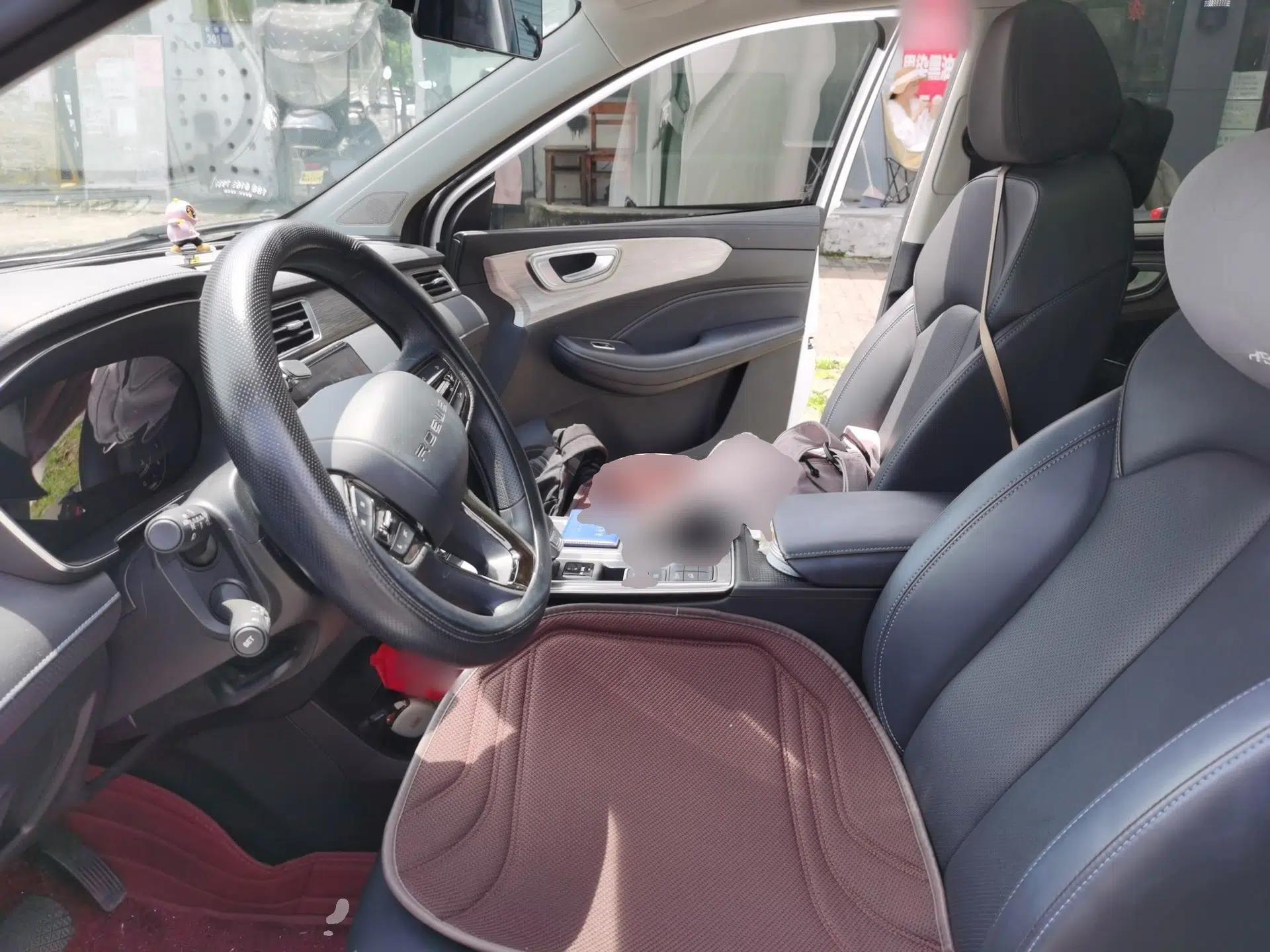 Roewe RX5 2025 PLUS 330TGI Automatic Trendsetting Smart Edition — миниатюра 15