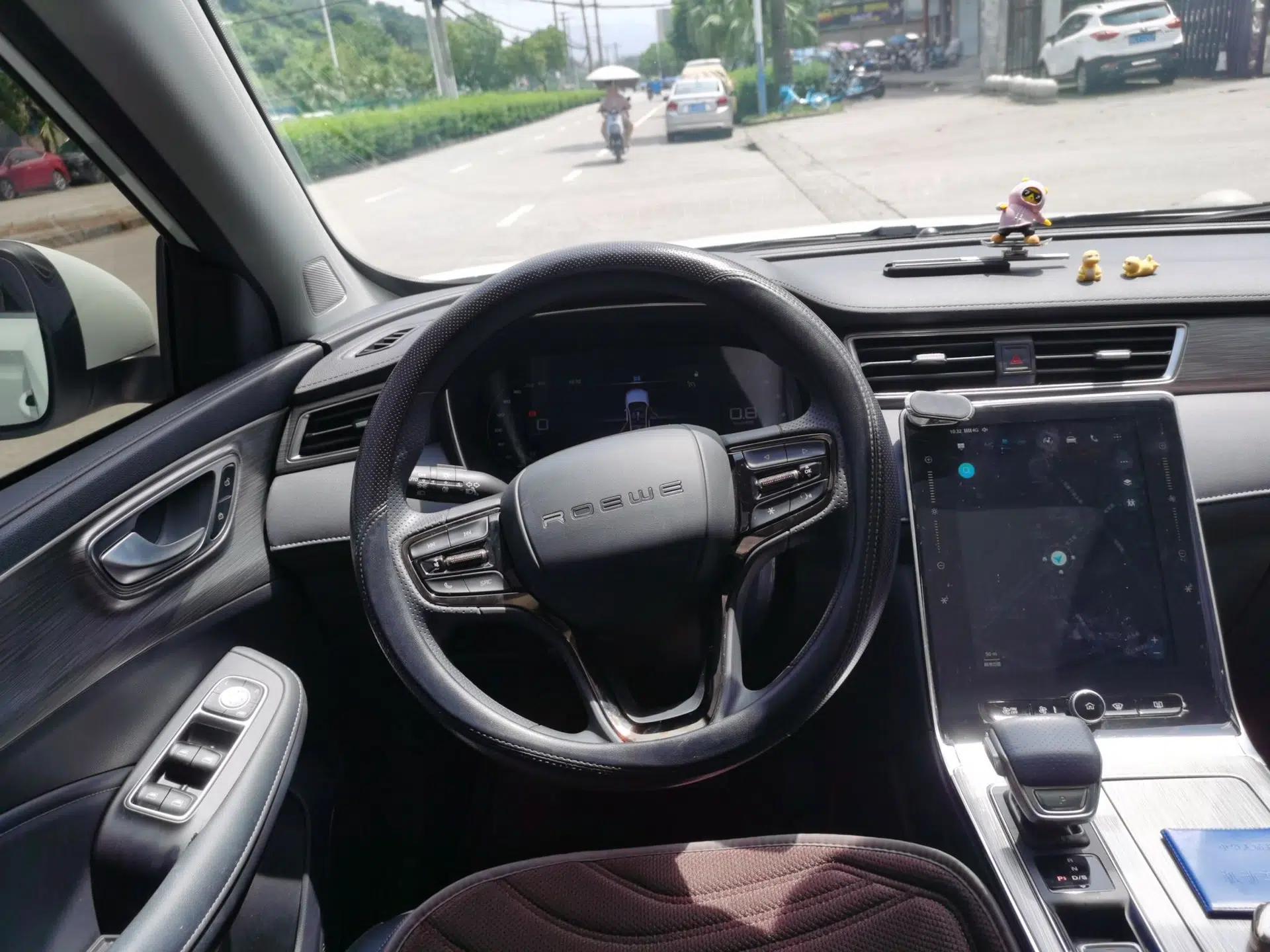 Roewe RX5 2025 PLUS 330TGI Automatic Trendsetting Smart Edition — миниатюра 10