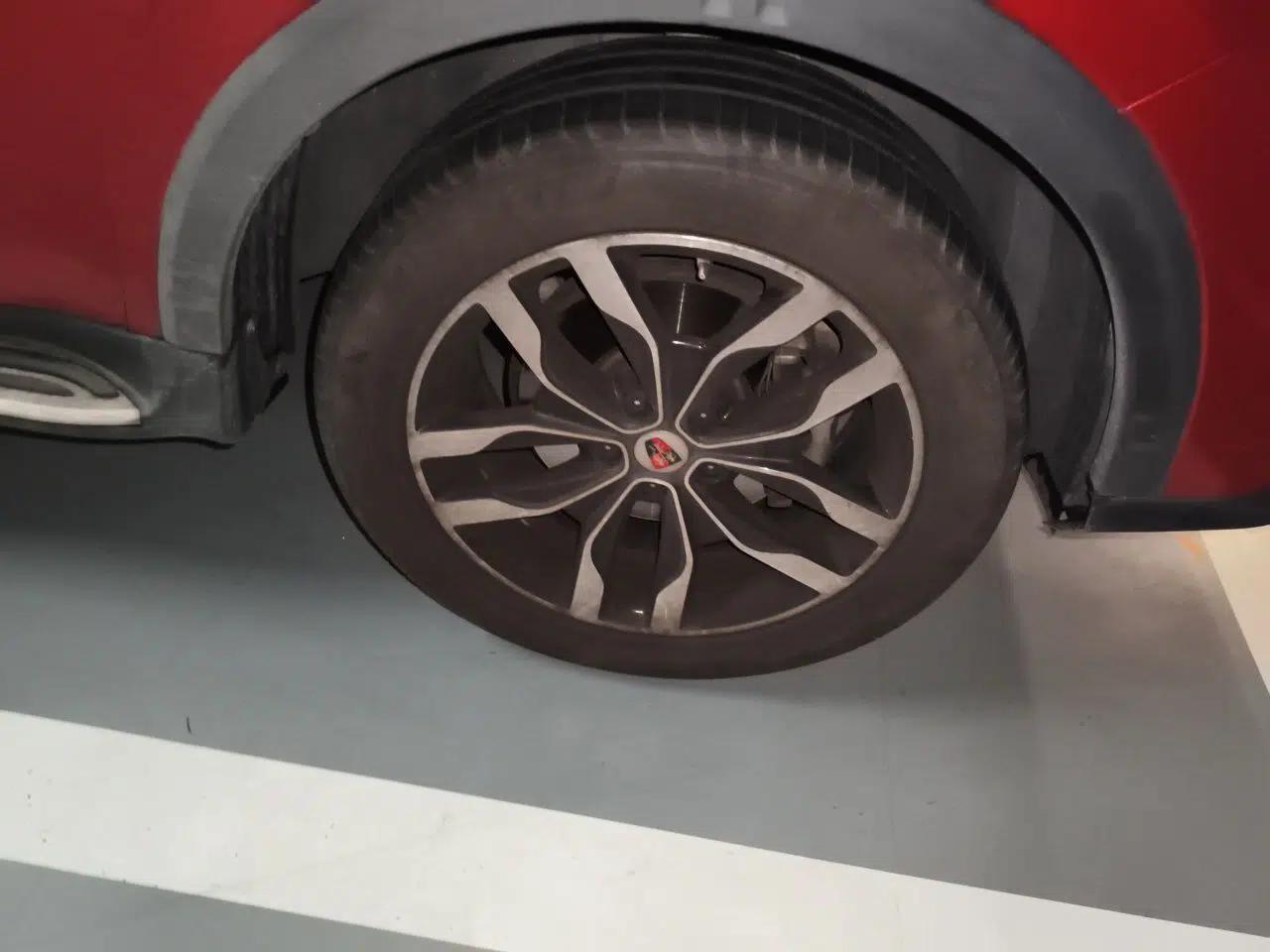 Roewe RX5 2018 20T Two-Wheel Drive Automatic Internet Smart Luxury Edition — миниатюра 8