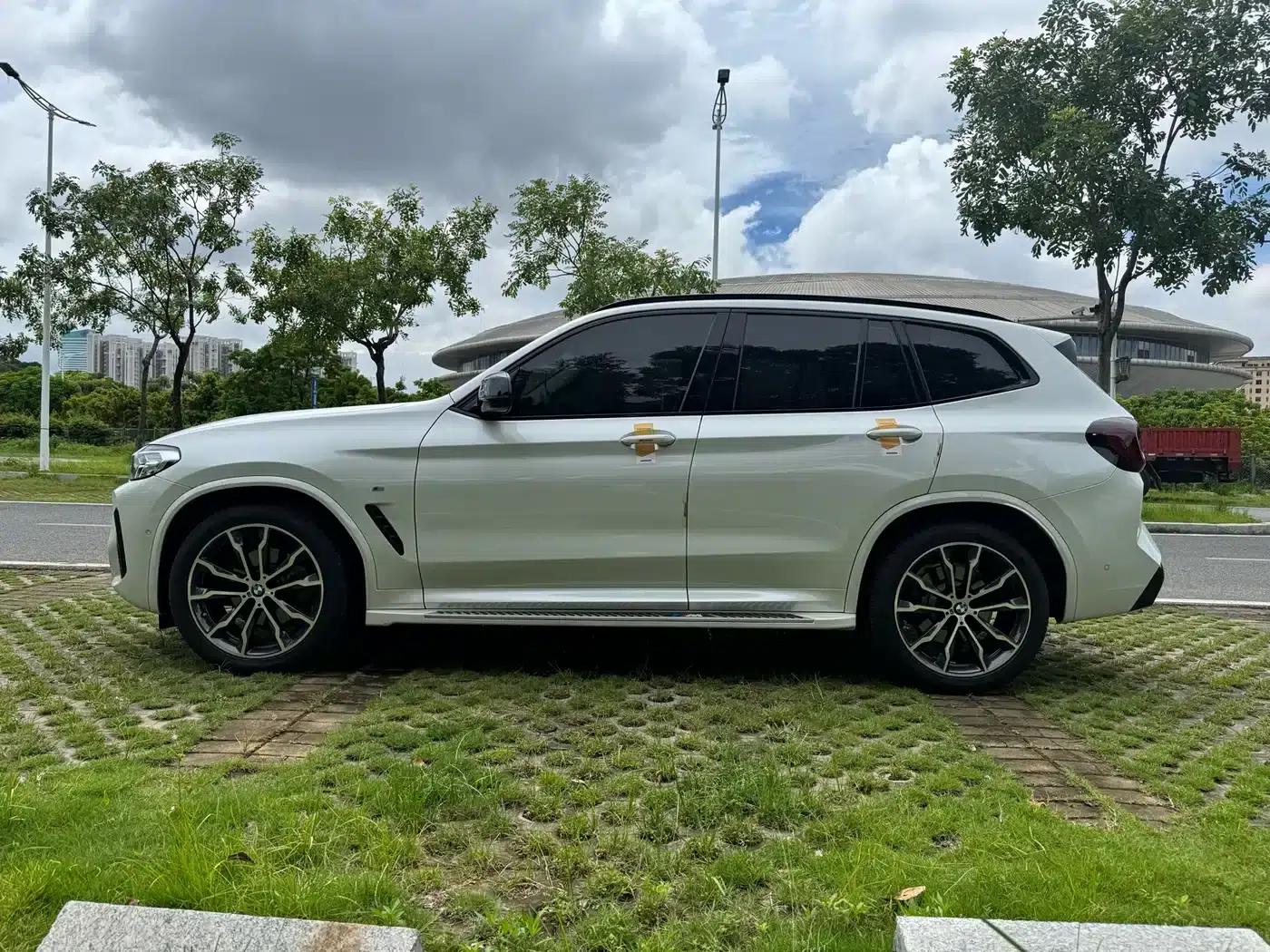 BMW X3 2023 xDrive30i Luxury M Sport Package — миниатюра 8