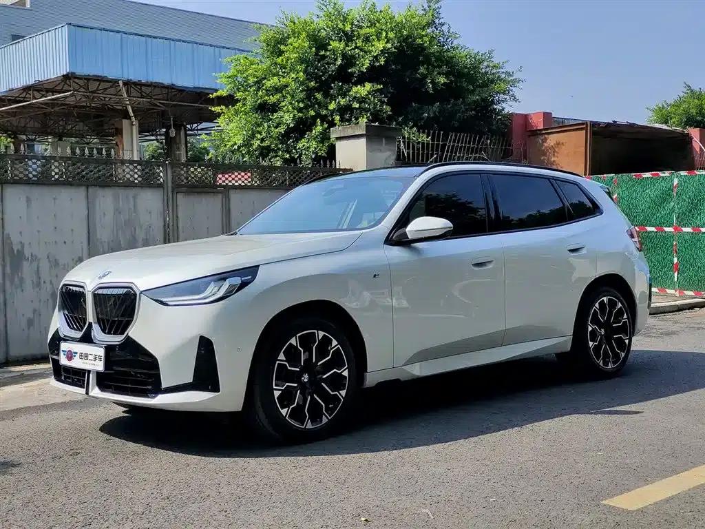 BMW X3 2026 xDrive30L Leading Edition M Sport Shadow Edition — миниатюра 1