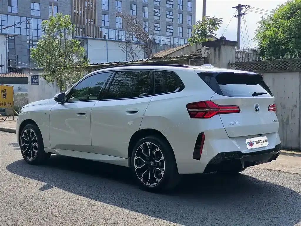 BMW X3 2026 xDrive30L Leading Edition M Sport Shadow Edition — миниатюра 4