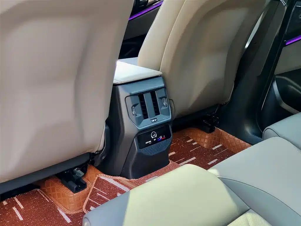 BMW X3 2026 xDrive30L Leading Edition M Sport Shadow Edition — миниатюра 9