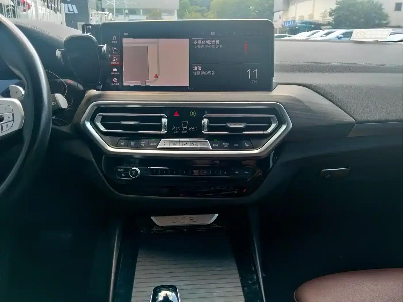 BMW X3 2022 xDrive30i Leading Edition M Sport Package — миниатюра 10