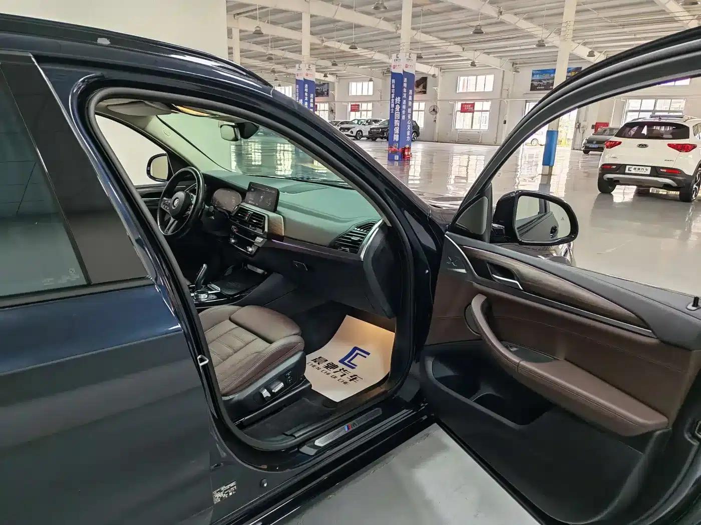 BMW X3 2021 xDrive28i M Sport Package — миниатюра 13