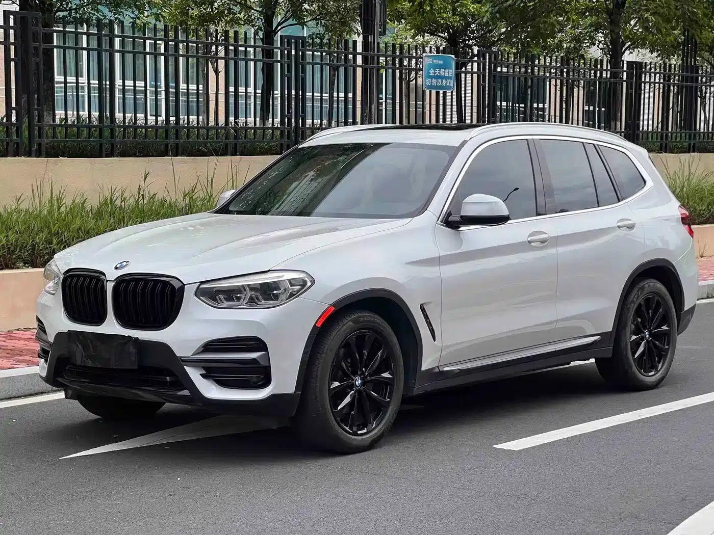 BMW X3 2021 xDrive25i Luxury Package — миниатюра 1