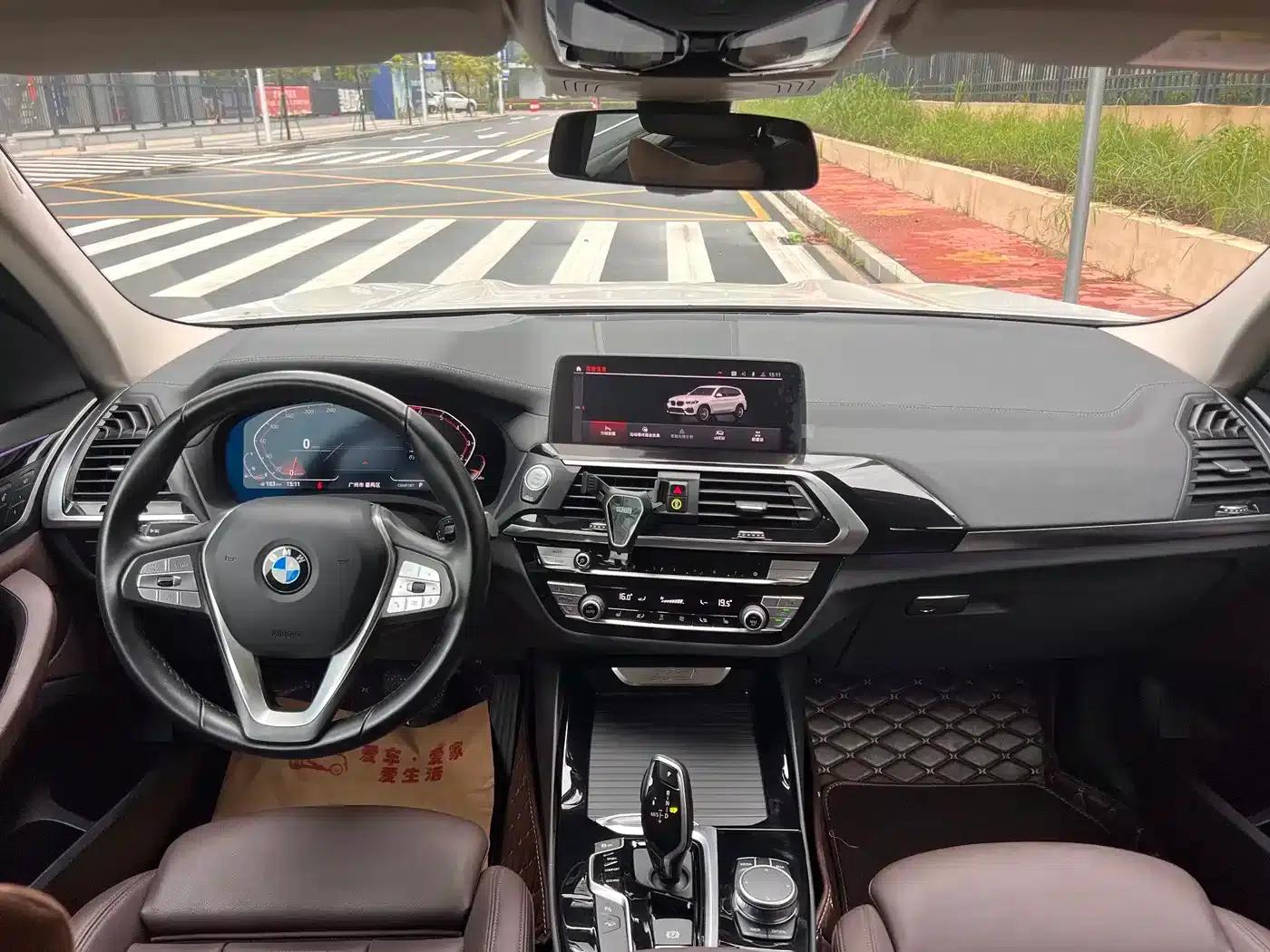 BMW X3 2021 xDrive25i Luxury Package — миниатюра 24