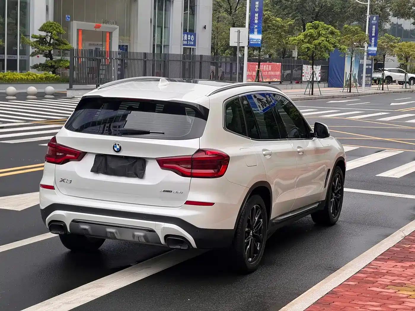 BMW X3 2021 xDrive25i Luxury Package — миниатюра 6