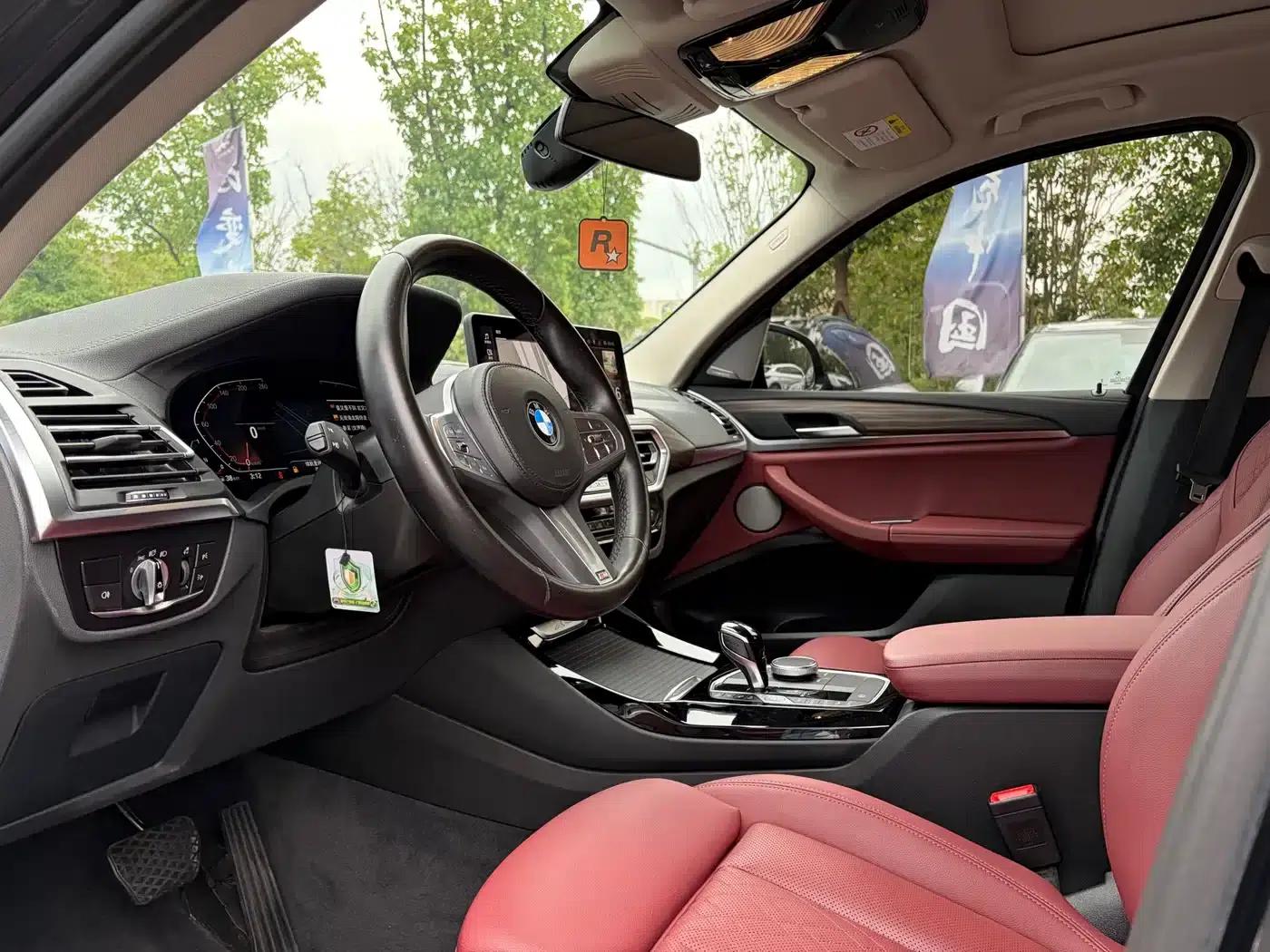BMW X3 2023 xDrive30i Leading Edition M Sport Package — миниатюра 4