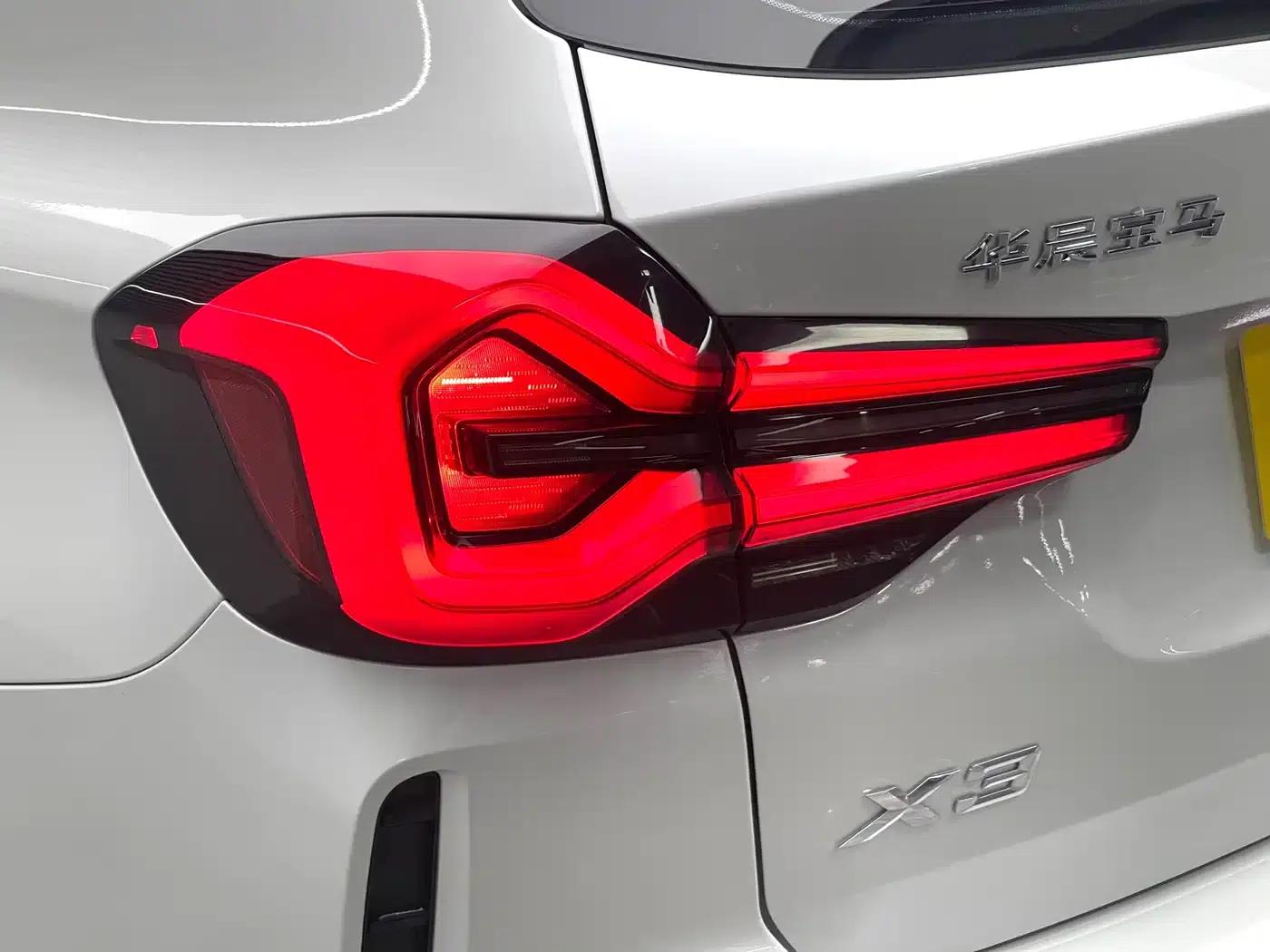BMW X3 2022 xDrive30i Leading Edition M Sport Package — миниатюра 20