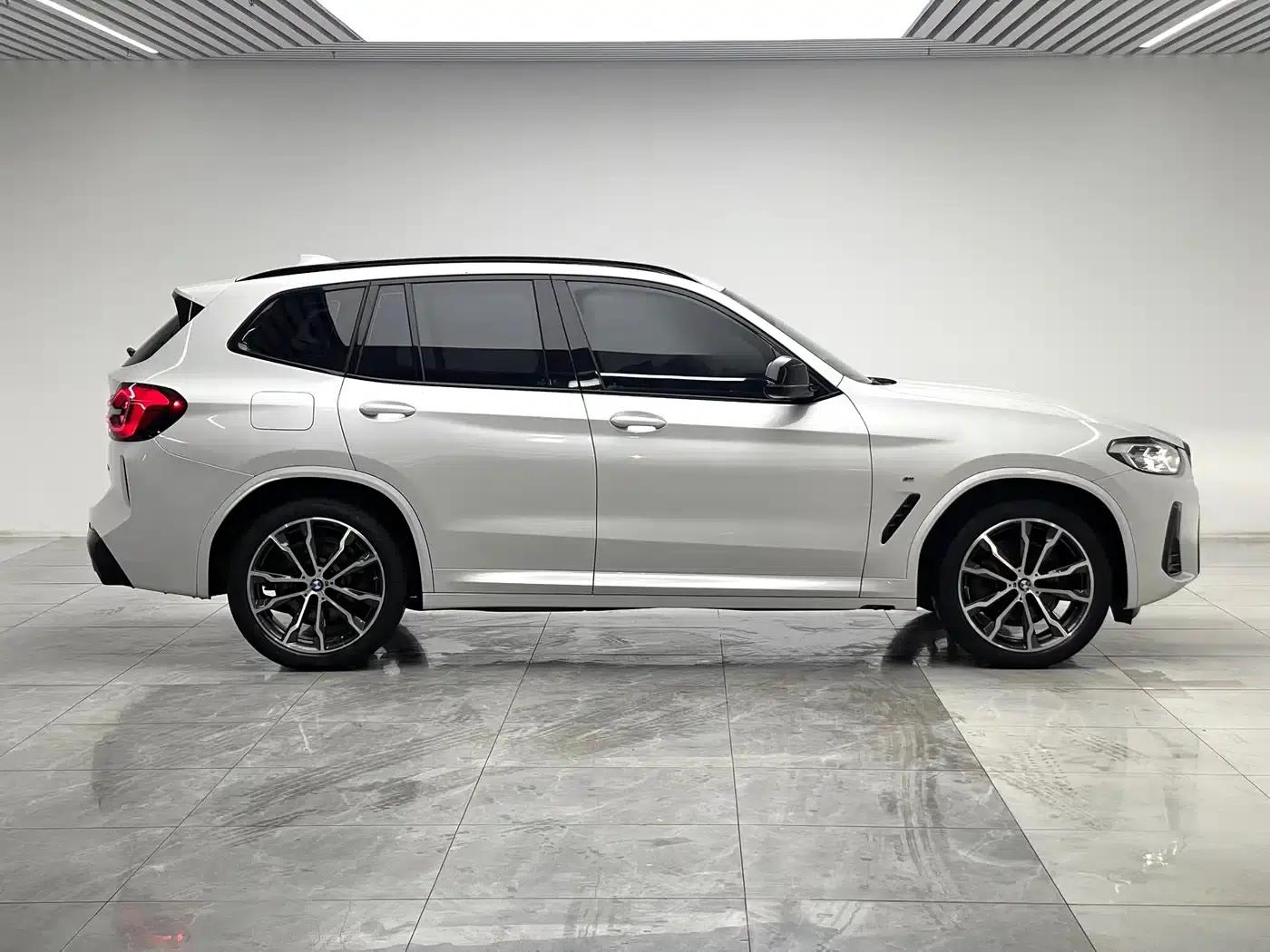 BMW X3 2022 xDrive30i Leading Edition M Sport Package — миниатюра 8