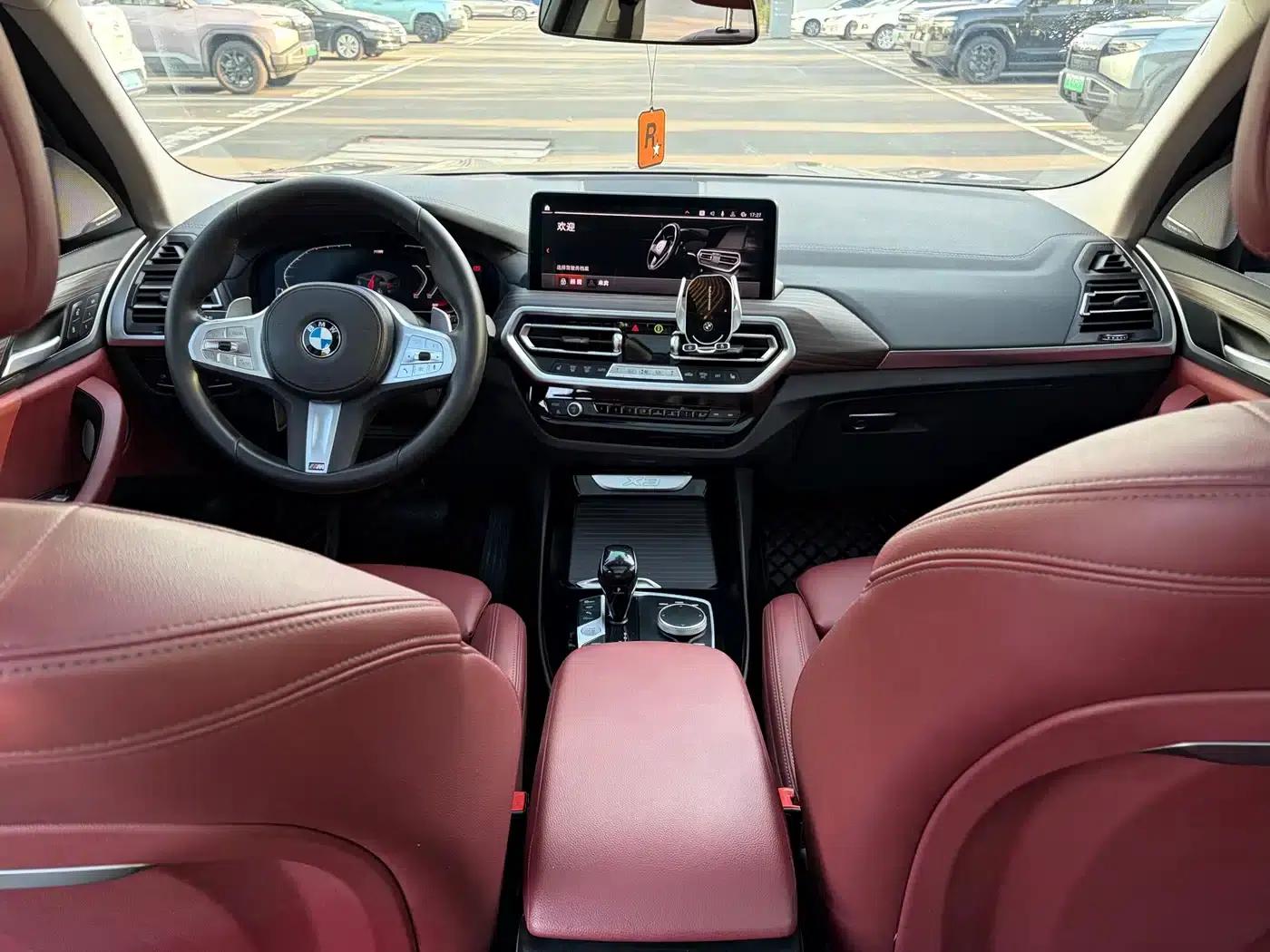 BMW X3 2022 xDrive30i Leading Edition M Sport Package — миниатюра 9
