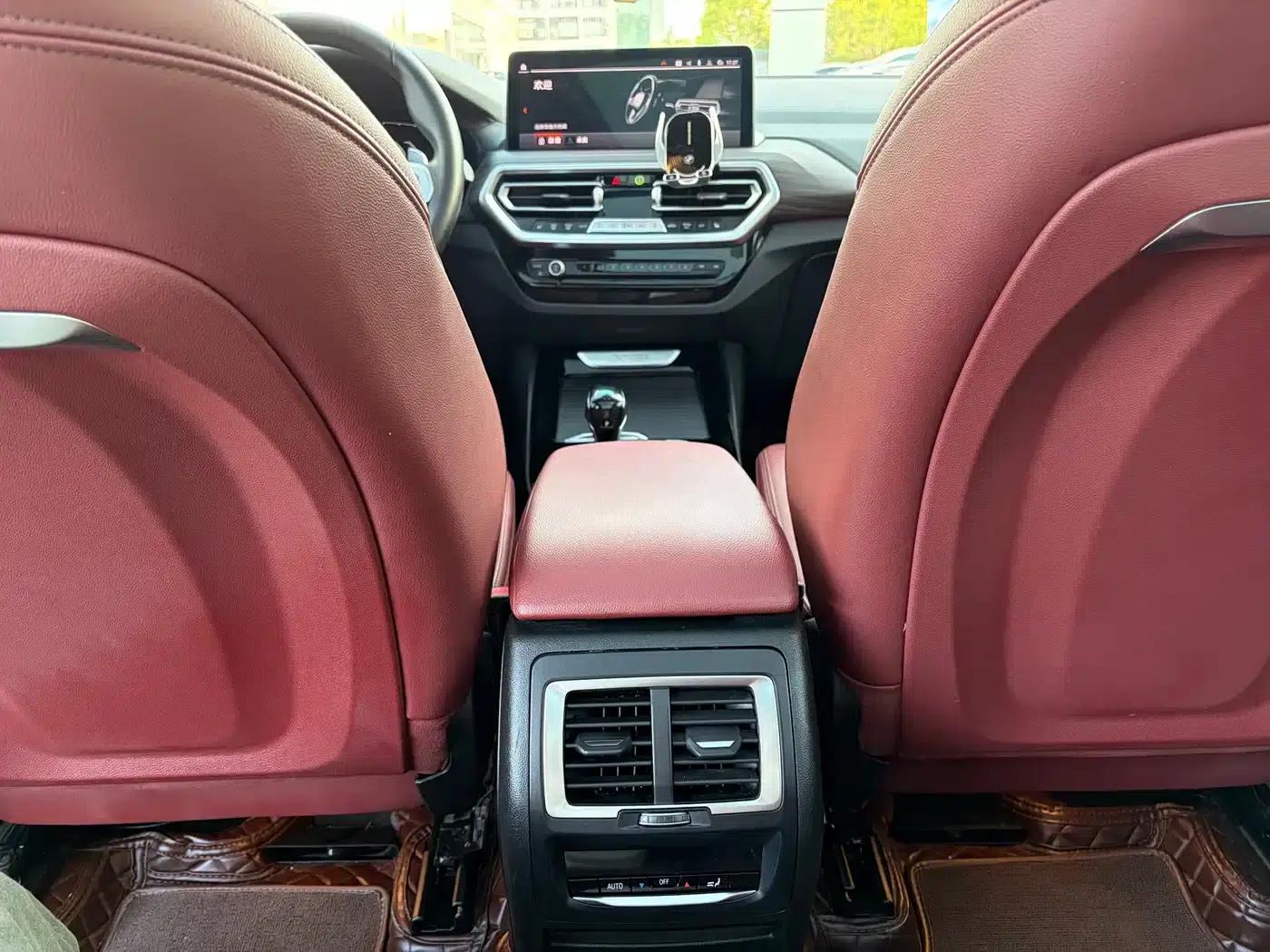 BMW X3 2022 xDrive30i Leading Edition M Sport Package — миниатюра 10