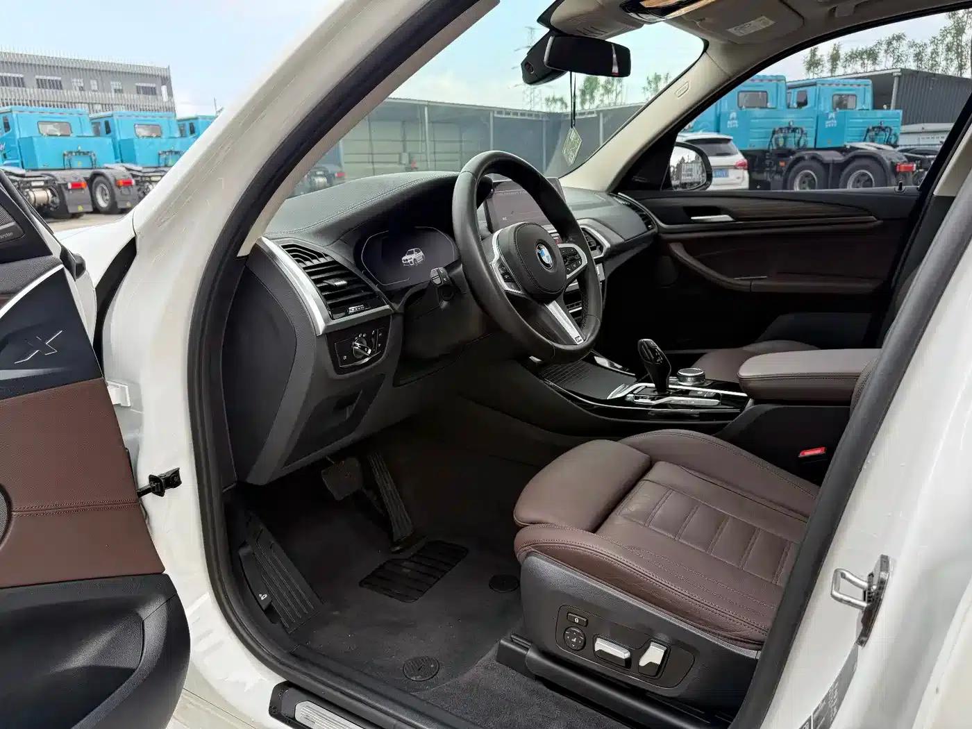 BMW X3 2021 xDrive28i M Sport Package — миниатюра 4