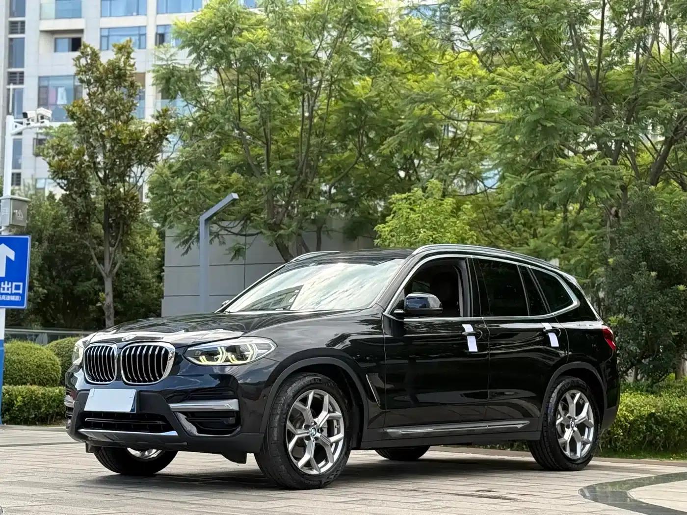 BMW X3 2019 xDrive28i Luxury Package — миниатюра 1